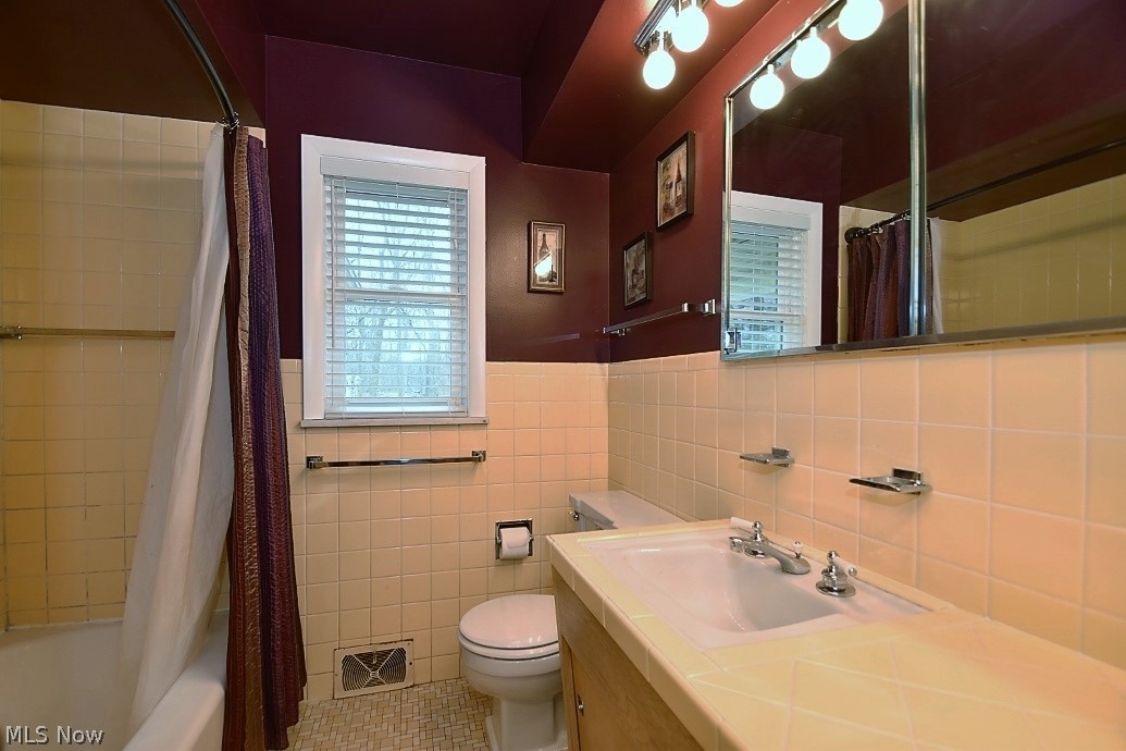 2156 Waynoka Road Euclid, OH 44117 - Photo 24 of 33 Gallery Image 24