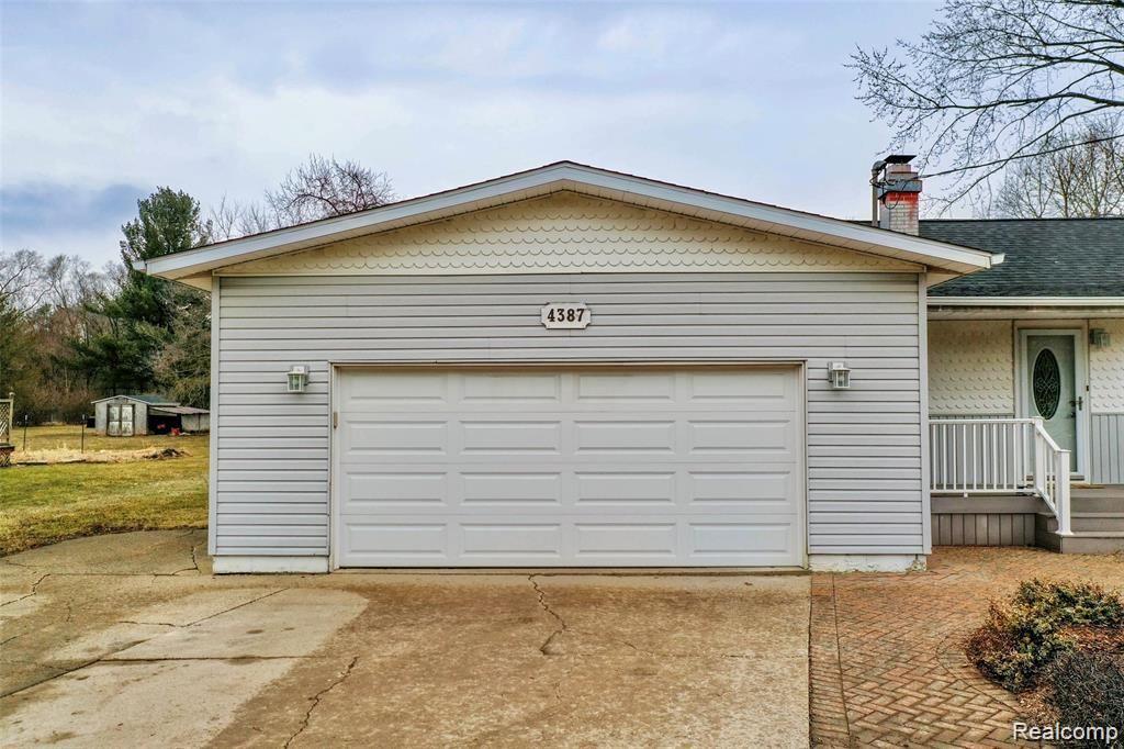 4387 Crosby Road Flint, MI 48506 - Photo 41 of 59 EB48CBEB-43BC-47D3-87FA-8A9D6198613D_1_201_a.jpeg