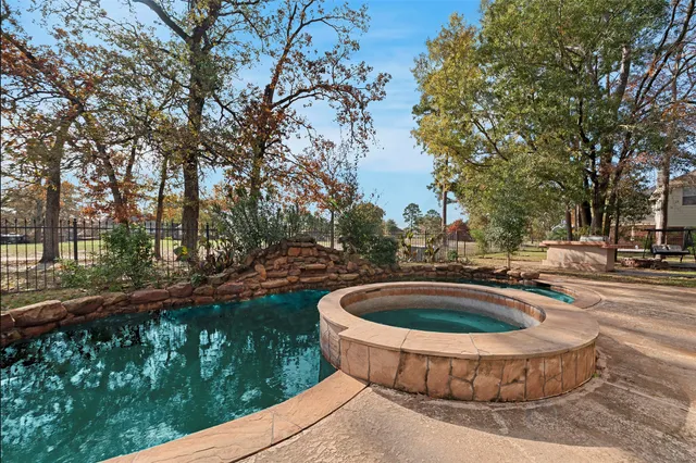 $386,000 | 8410 Hunters Village Drive, Humble, TX 77346