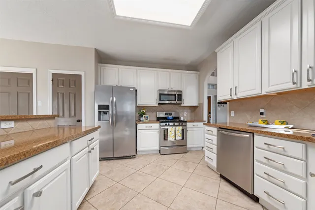 $386,000 | 8410 Hunters Village Drive, Humble, TX 77346