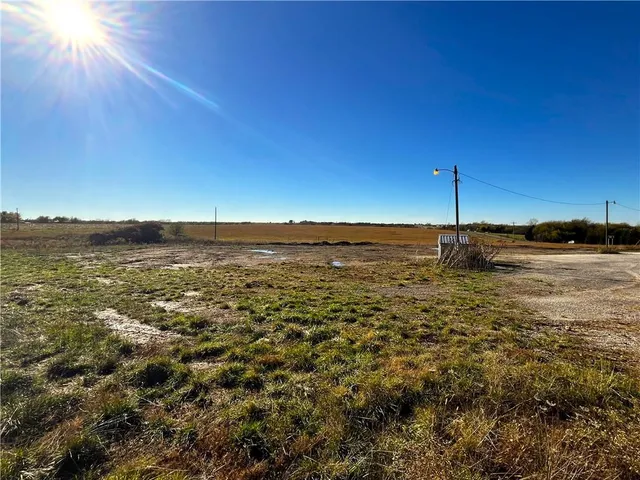 $250,000 | 22924 52nd Highway West, Cole Camp, MO 65325