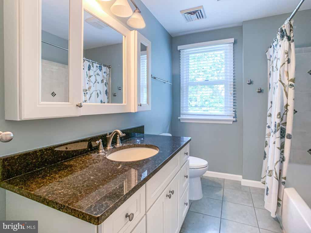 315 Saly Road Yardley, PA 19067 - Photo 21 of 43 Hall Bath