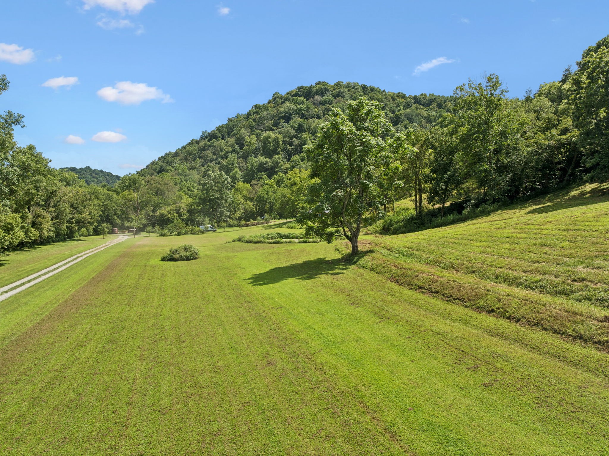 2864 Sycamore Valley Road Pleasant Shade, TN 37145 - Photo 3 of 46