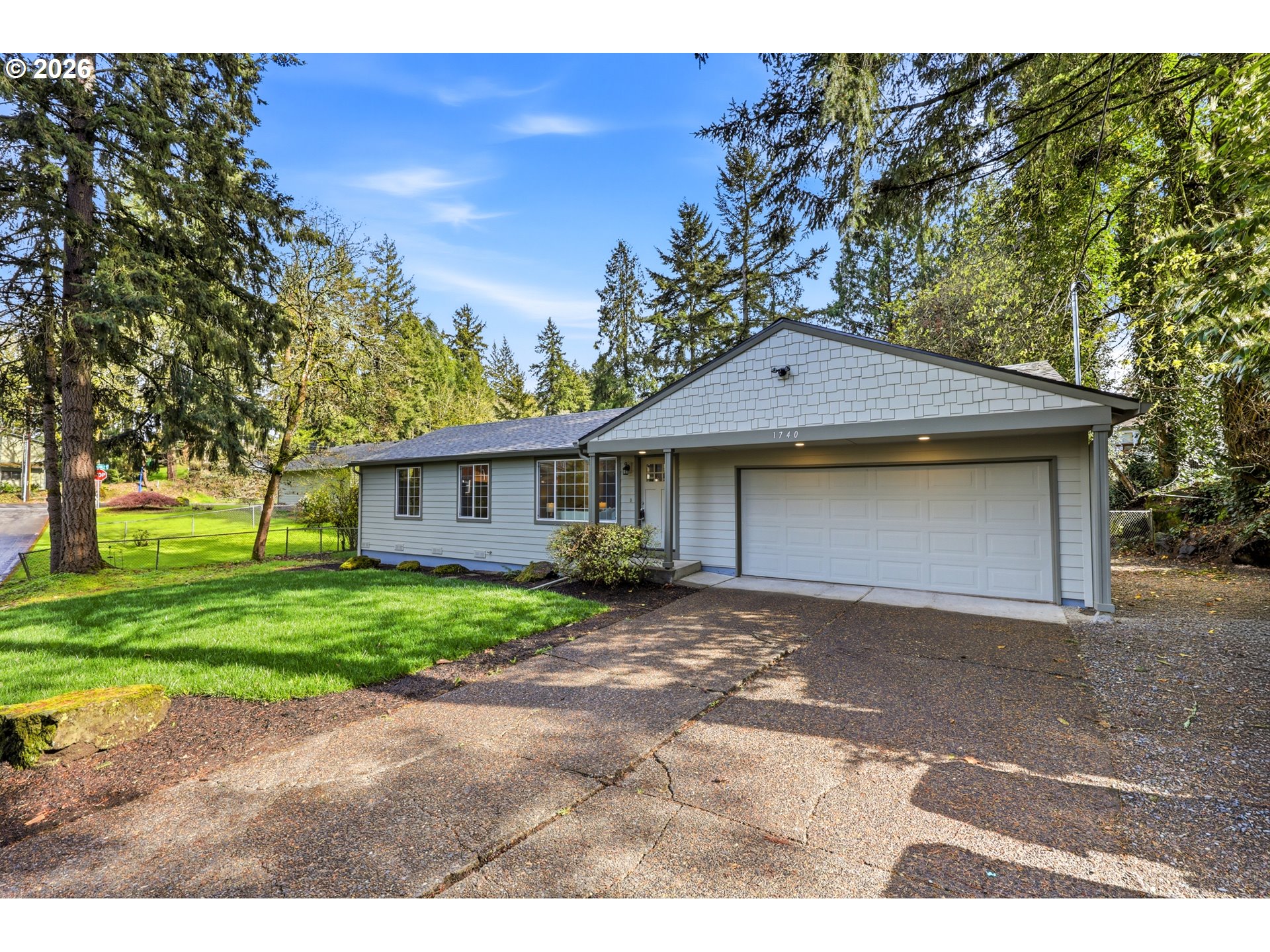 1740 Southeast River Forest Road Milwaukie, OR 97267 - Photo 4 of 40