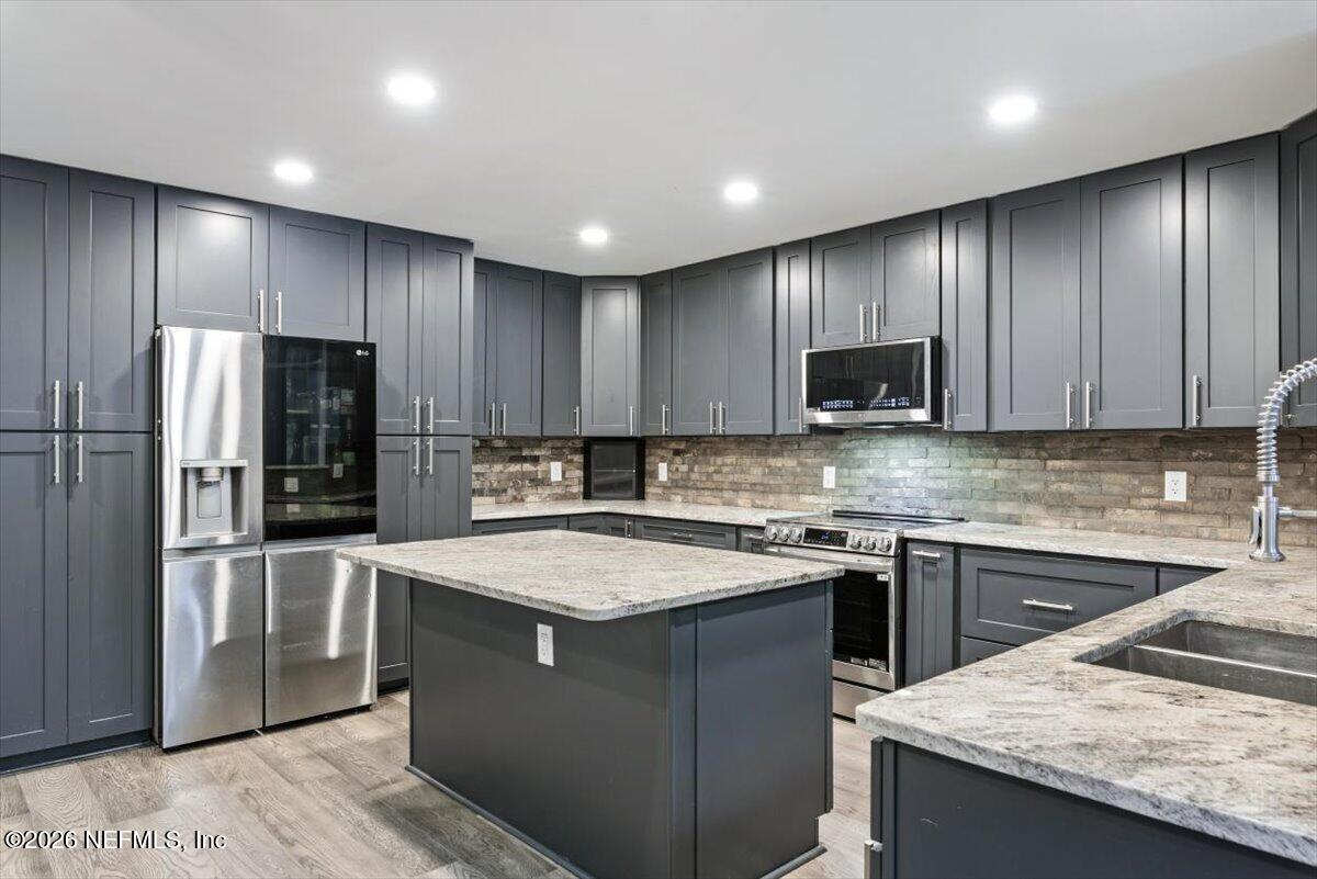 11967 Chester Creek Road Jacksonville, FL 32218 - Photo 13 of 51 35-FULL-034