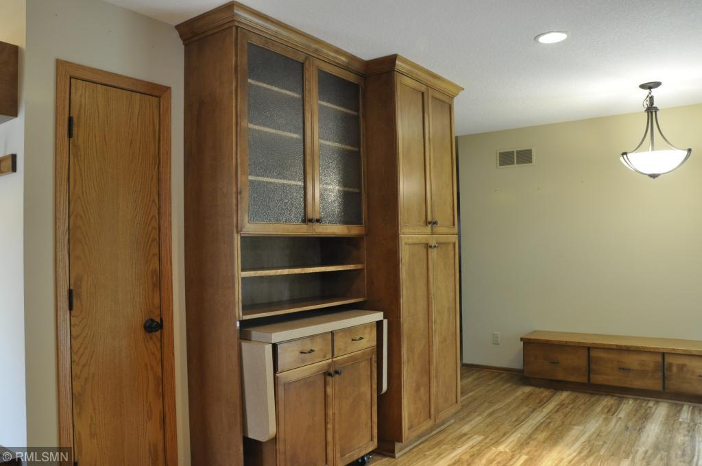 2621 4th Avenue Northwest Rochester, MN 55901 - Photo 9 of 28 Gallery Image 9