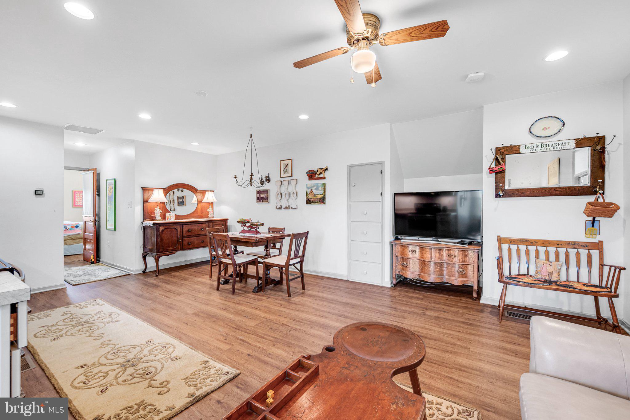 26100 Mullinix Mill Road Mount Airy, MD 21771 - Photo 88 of 99 Inviting open space with warm charm.