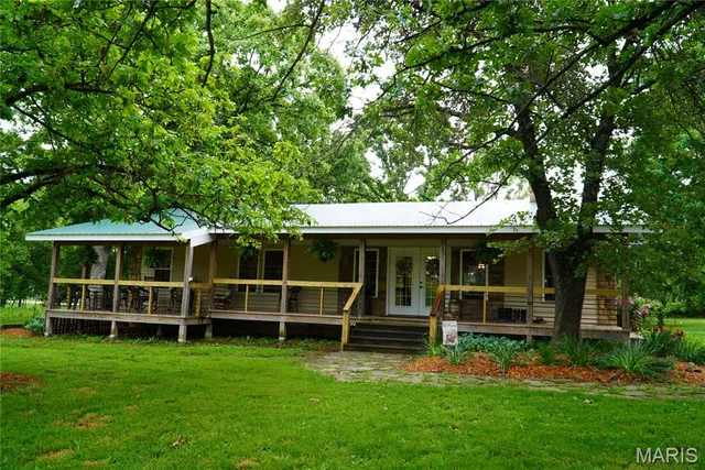 $249,900 | 31514 Old Highway 5, Lebanon, MO 65536