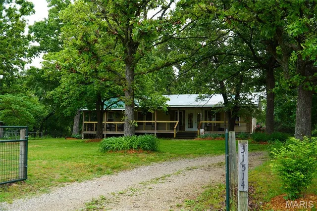 $249,900 | 31514 Old Highway 5, Lebanon, MO 65536