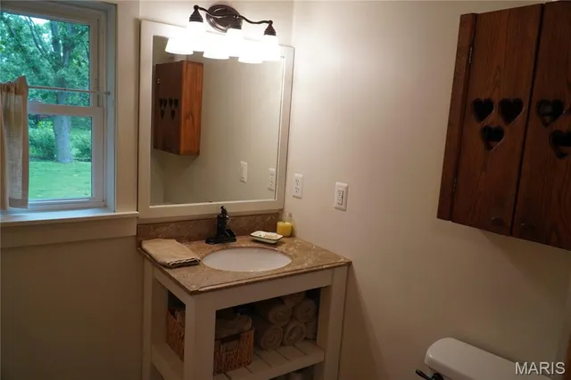 $249,900 | 31514 Old Highway 5, Lebanon, MO 65536