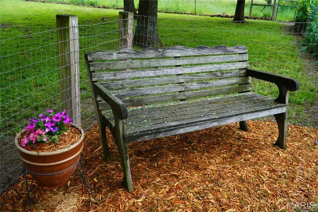 $249,900 | 31514 Old Highway 5, Lebanon, MO 65536