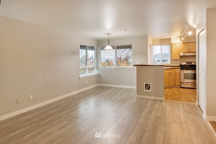 3926 243rd Place Southeast, Unit H303 Bothell, WA 98021 - Photo 5 of 24