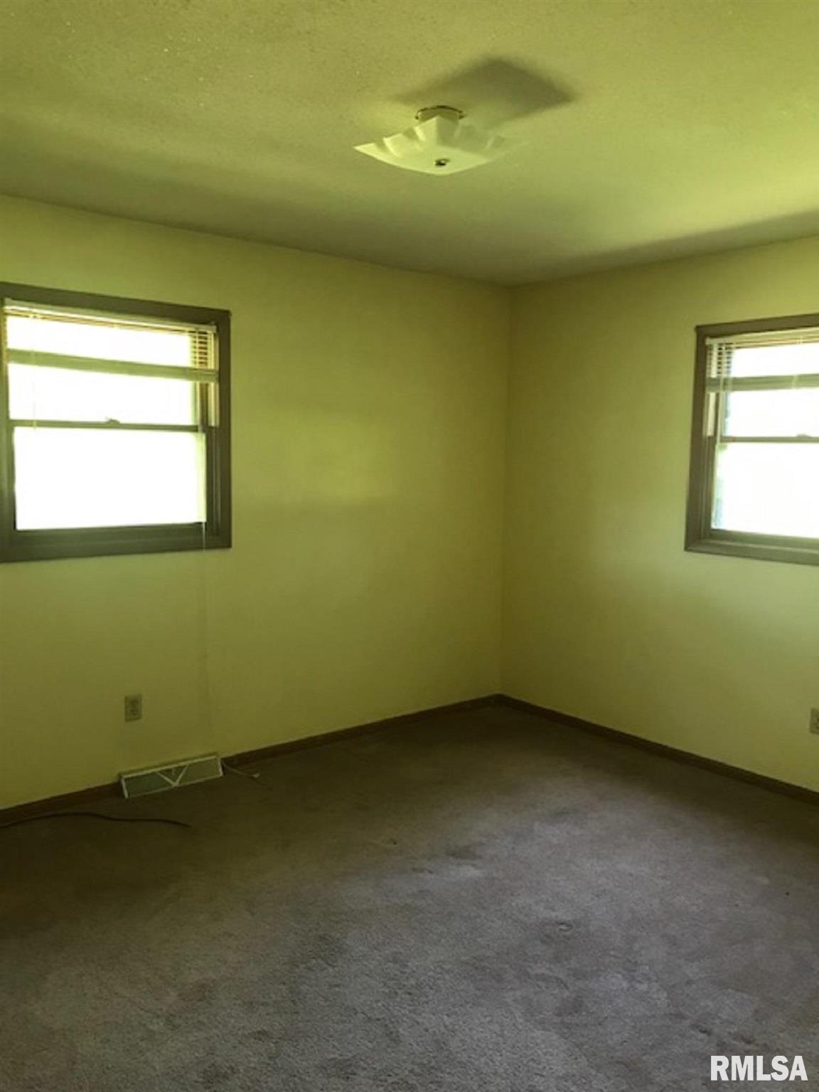 17519 River Road North Cordova, IL 61242 - Photo 14 of 19 Gallery Image 14