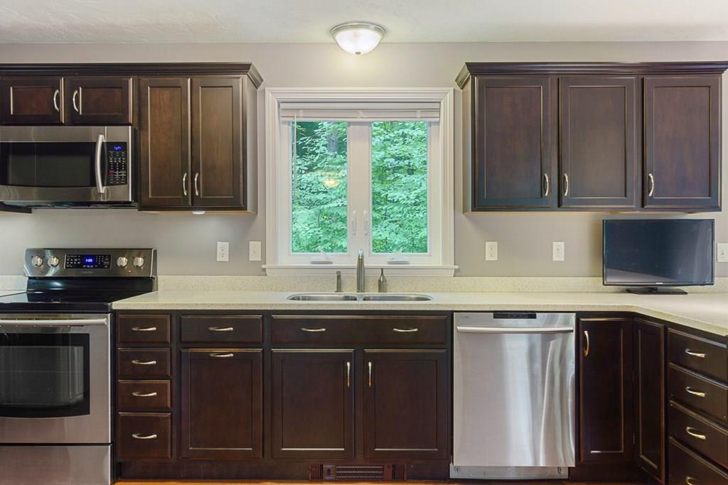 258 Harvard Road Bolton, MA 01740 - Photo 6 of 42