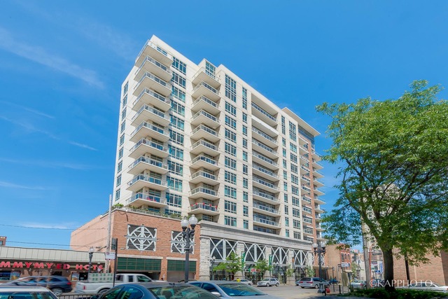 230 West Division Street, Unit 802 Chicago, IL 60610 - Photo 1 of 18