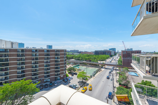 230 West Division Street, Unit 802 Chicago, IL 60610 - Photo 18 of 18