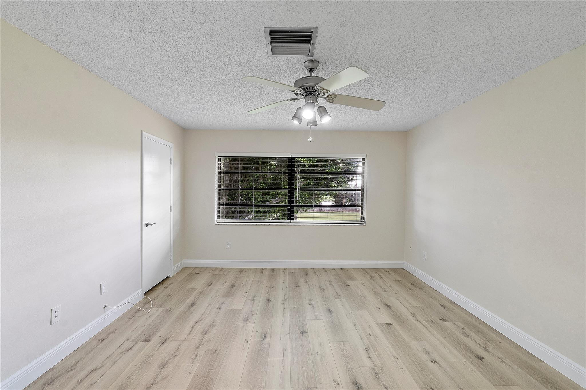 21542 Juego Circle, Unit 27H Boca Raton, FL 33433 - Photo 7 of 12 Photo 7