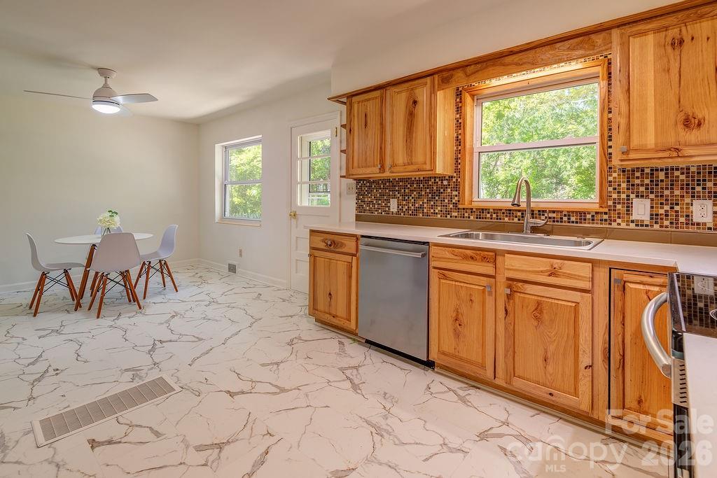 10 Meadowview Road Asheville, NC 28804 - Photo 14 of 45 Gallery Image 14
