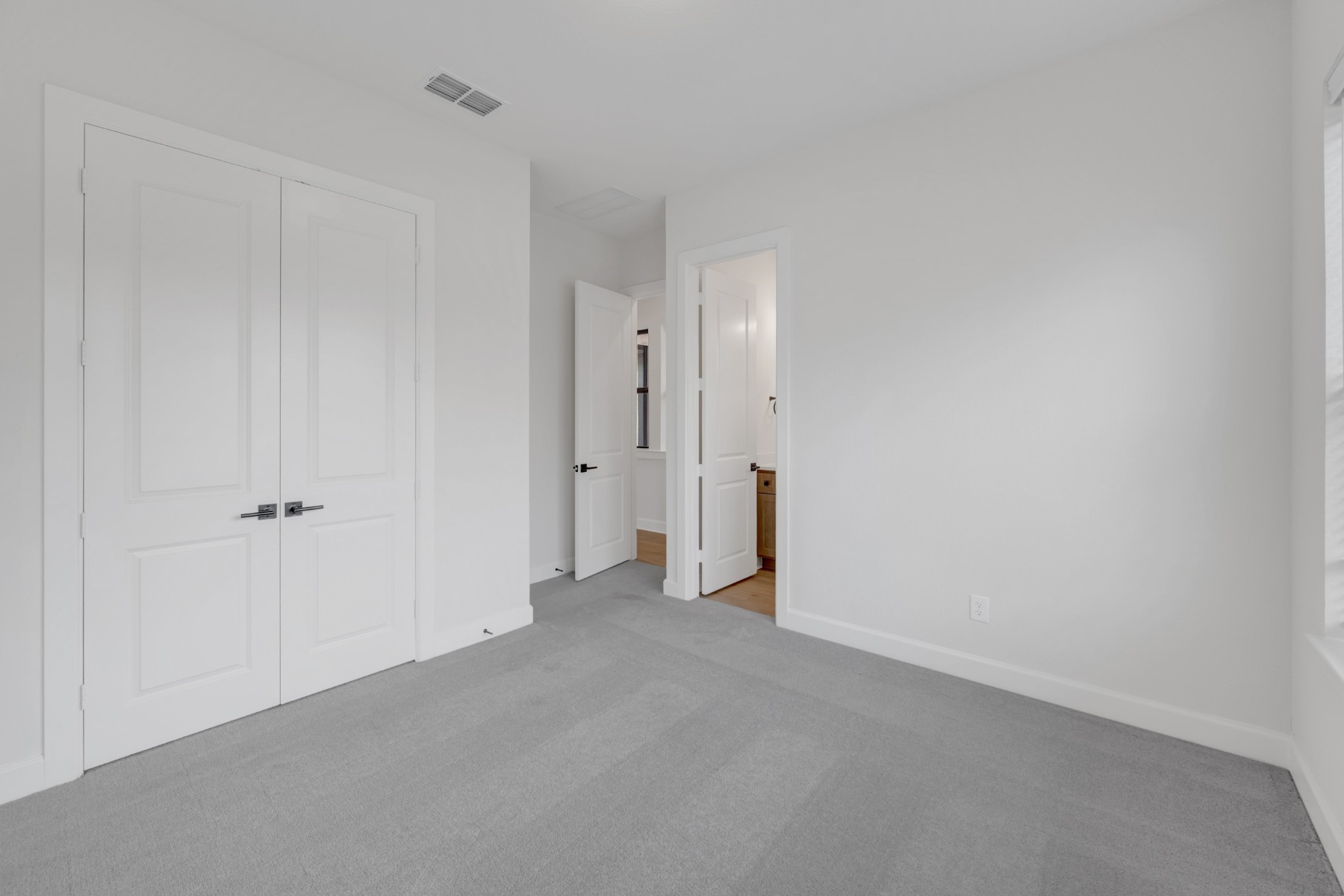 18019 Lobos Point Lane Conroe, TX 77302 - Photo 15 of 49