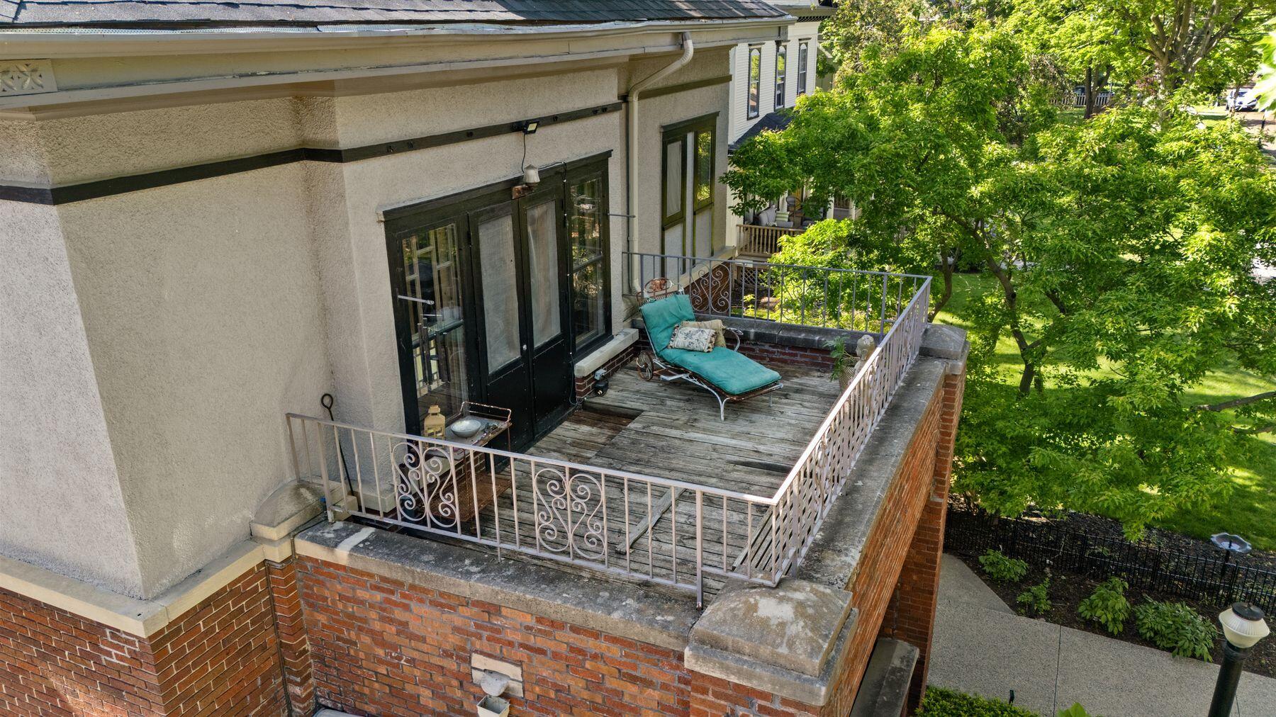 1512 College Avenue Racine, WI 53403 - Photo 53 of 58 Upper Balcony