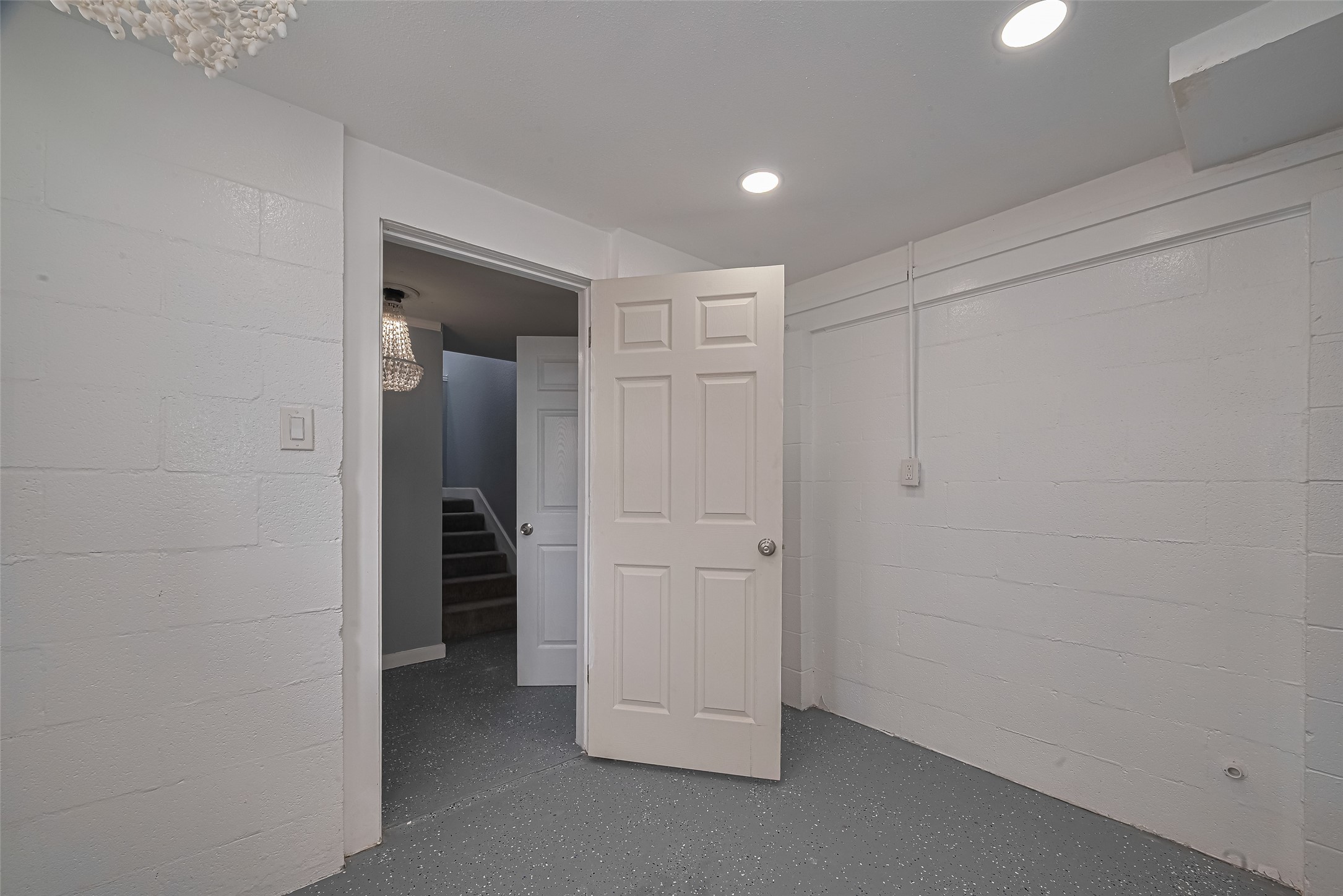 228 Barracuda Street Bayou Vista, TX 77563 - Photo 27 of 44 a view of an empty room