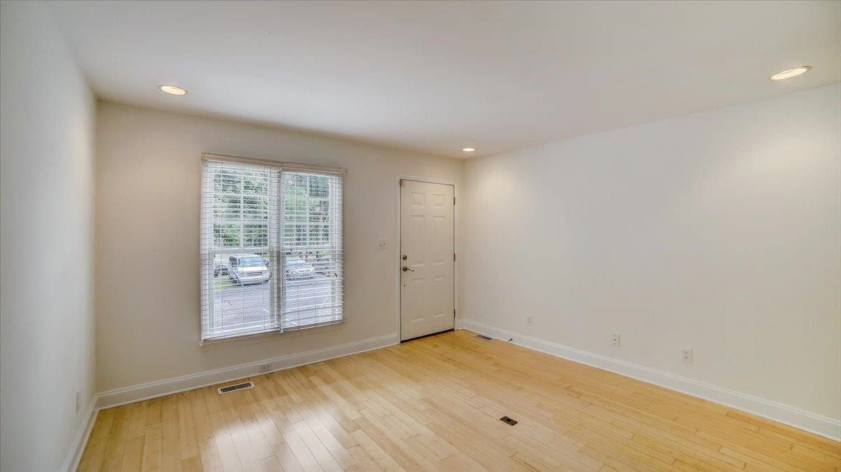 2504 Noble Road Raleigh, NC 27608 - Photo 4 of 28 Photo 4