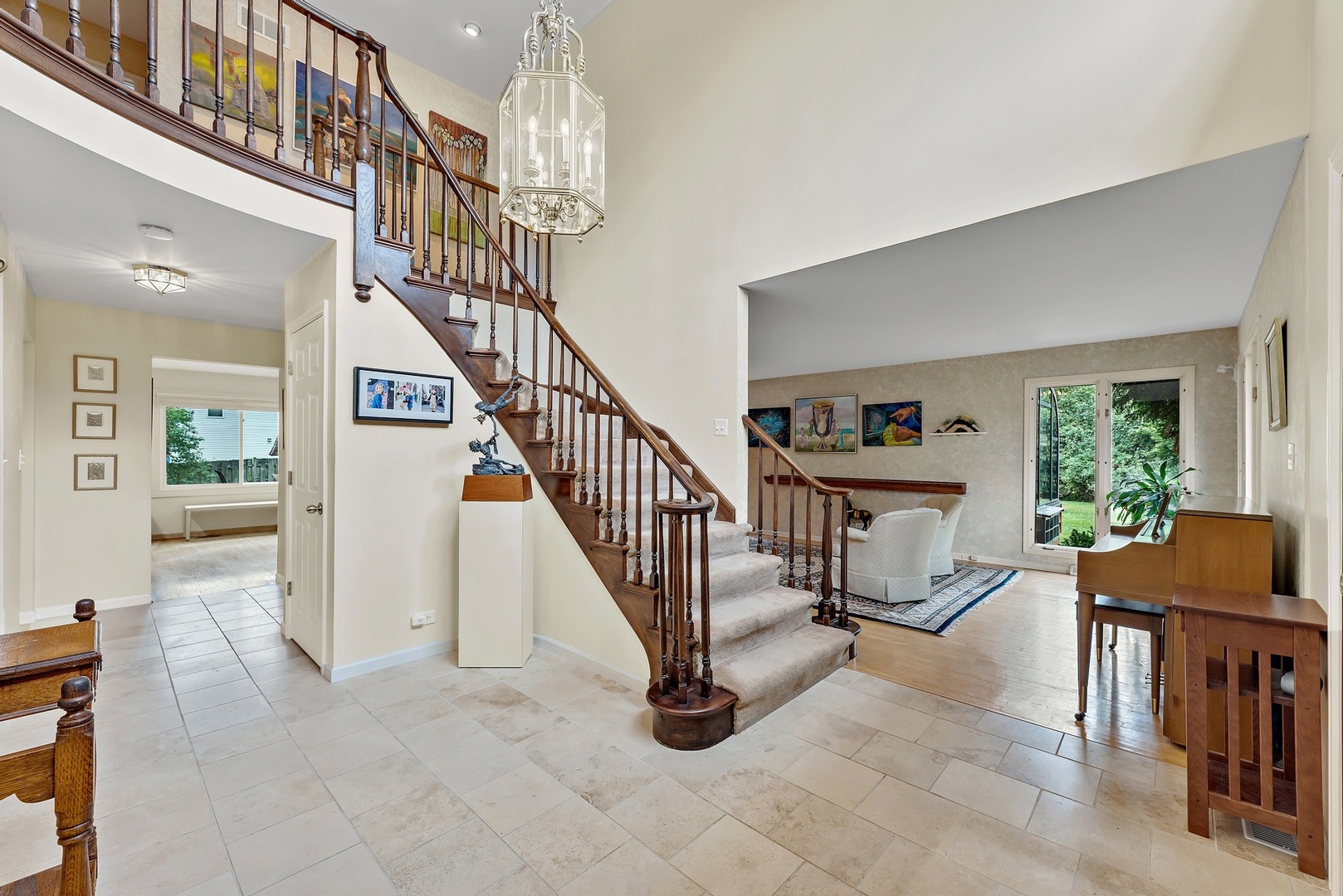 237 Voltz Road Northbrook, IL 60062 - Photo 4 of 40
