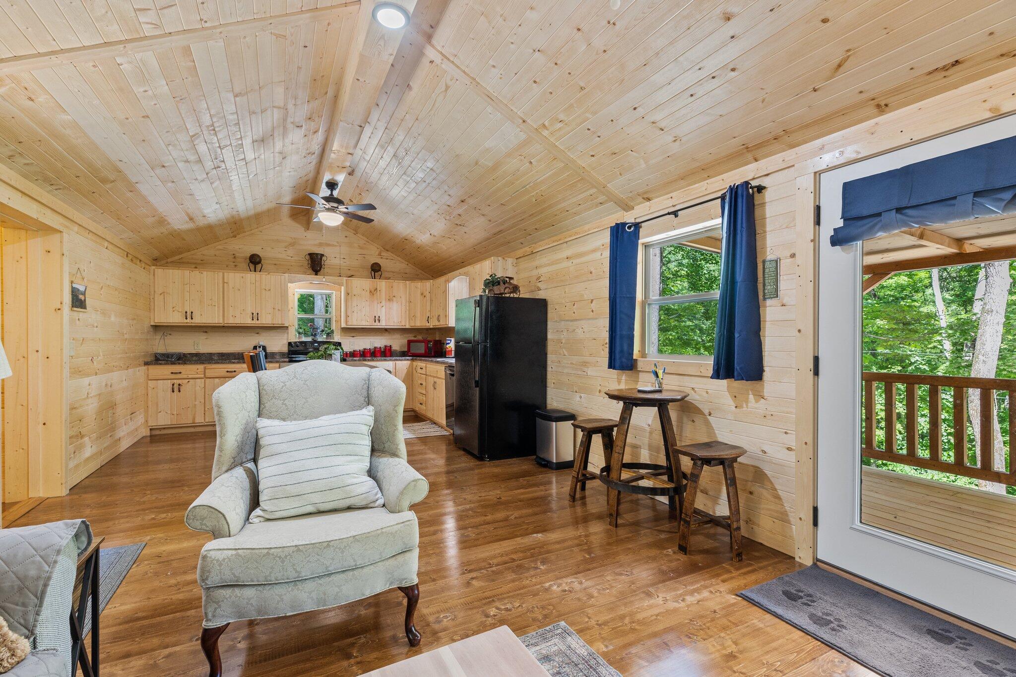 380 Bootleg Ridge Stanton, KY 40380 - Photo 17 of 47 Cabin For Sale near Red River Gorge, KY