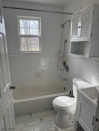 $4,000 | 5 Linabury Lane, Chester, NJ 07930