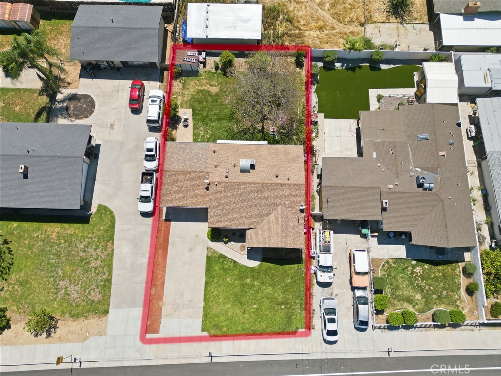 183 East County Line Road Calimesa, CA 92320 - Photo 24 of 31 an aerial view of residential houses with outdoor space and parking