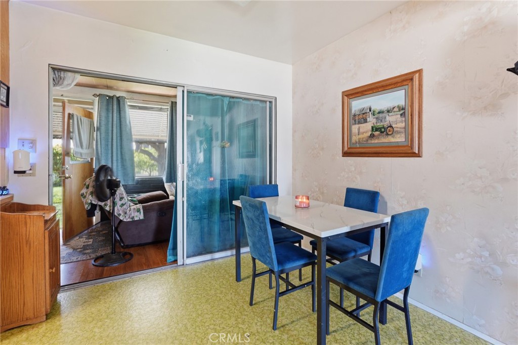 183 East County Line Road Calimesa, CA 92320 - Photo 6 of 31 a view of a dining room with furniture