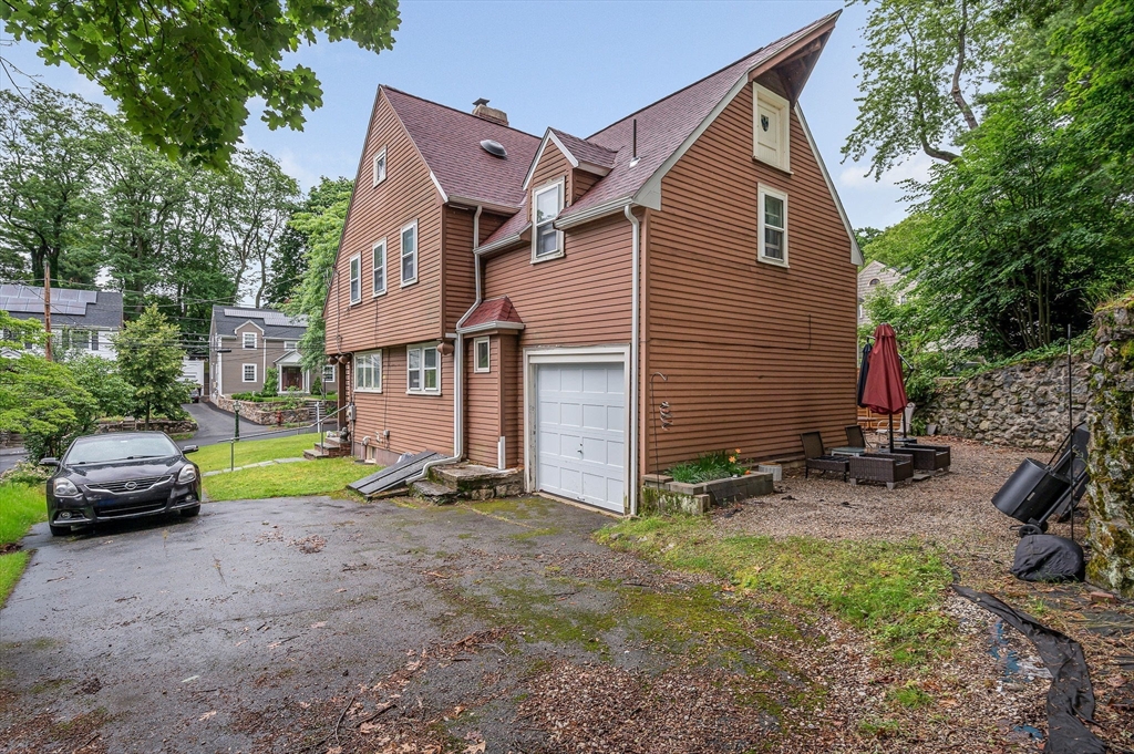 39 Holman Road Newton, MA 02466 - Photo 38 of 42