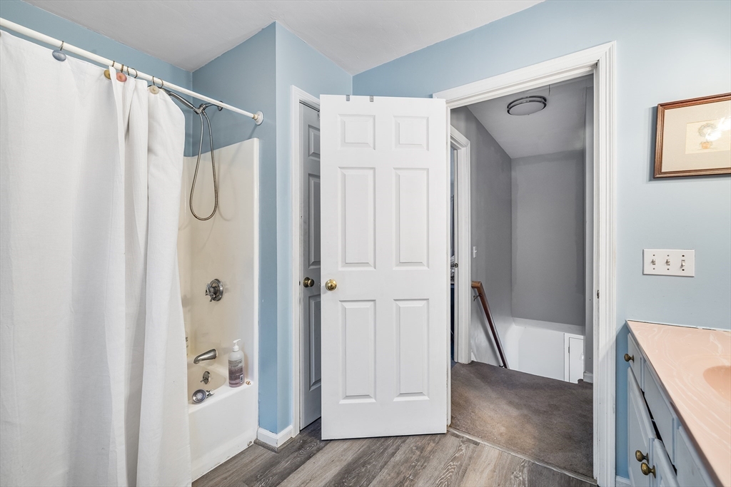 4 Hillside Drive Sutton, MA 01590 - Photo 16 of 23