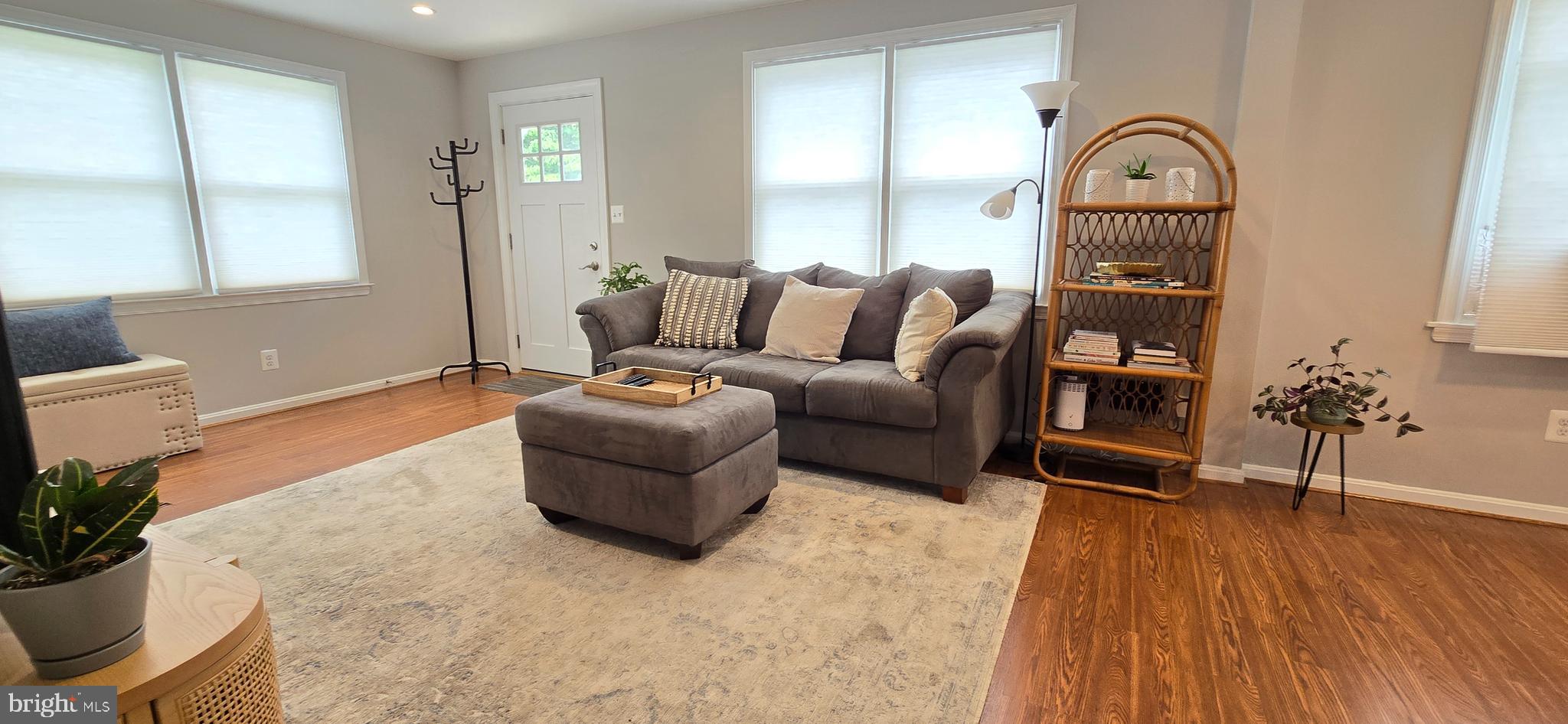 6717 Westcott Road Falls Church, VA 22042 - Photo 5 of 17