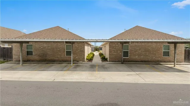 $995 | 1721 Harrison Street, Unit 4, Weslaco, TX 78599