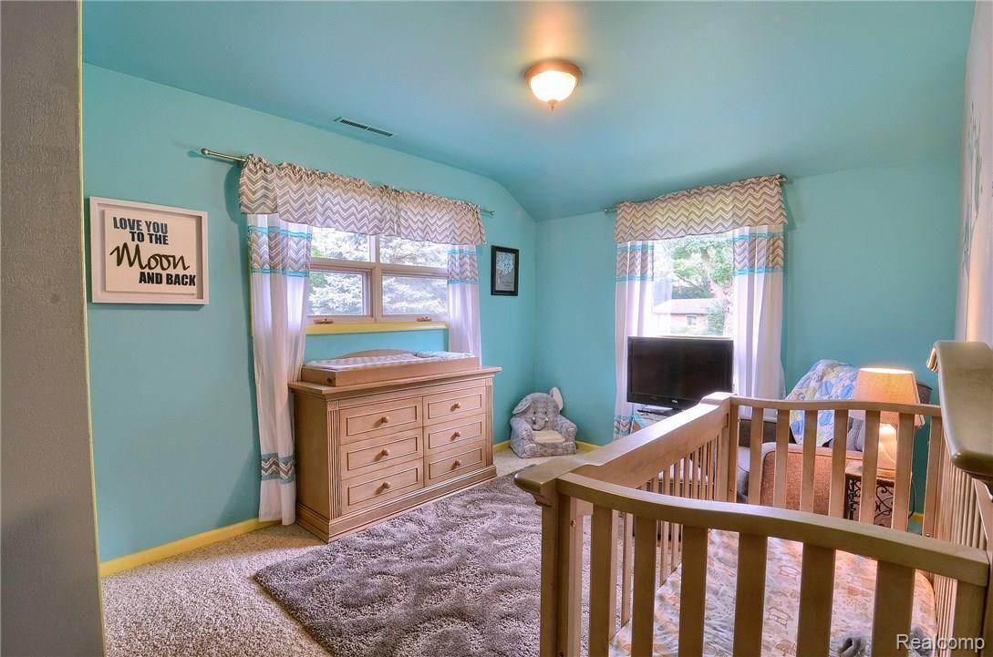 50 Barrington Road Bloomfield Hills, MI 48302 - Photo 19 of 30 2nd_Bedroom.jpg