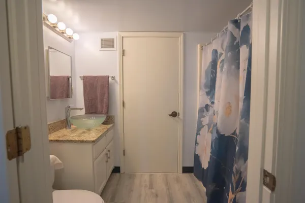 $112,000 | 3589 Covington Pike, Unit 201, Memphis, TN 38128