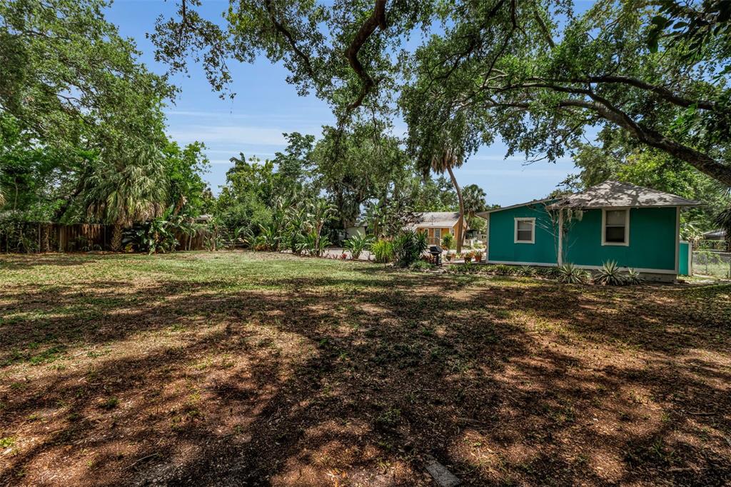 1817 6th Street Sarasota, FL 34236 - Photo 15 of 63