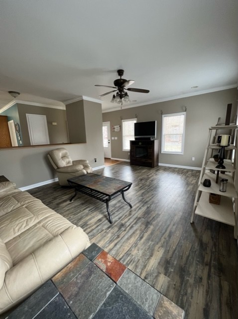 142 Lockmiller Road Winchester, TN 37398 - Photo 17 of 44 a living room with furniture and a wooden floor