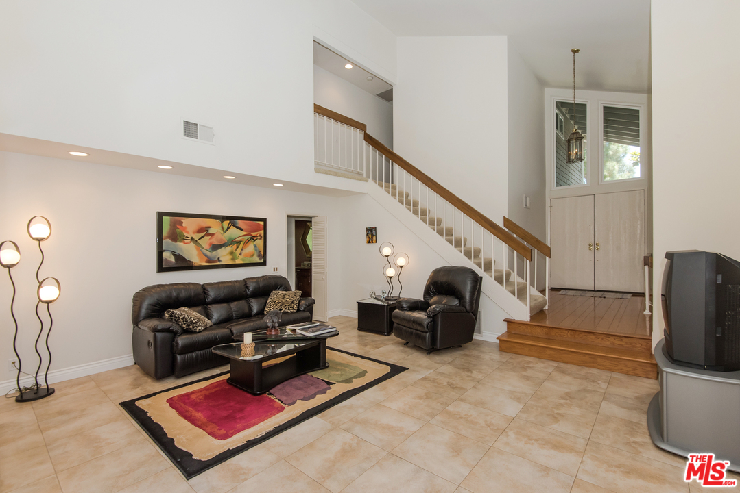 5533 Jon Dodson Drive Agoura Hills, CA 91301 - Photo 17 of 23 a living room with furniture