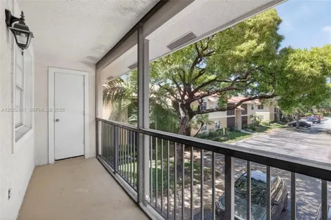 $215,000 | 1227 Southwest 46th Avenue, Unit 314, Pompano Beach, FL 33069