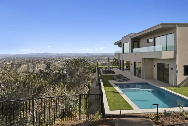 $6,649,000 | 2448 Sagebrush Court, La Jolla, CA 92037