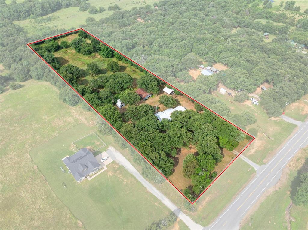 5994 Fm 1753 Denison, TX 75021 - Photo 6 of 34 a view of a garden from a balcony