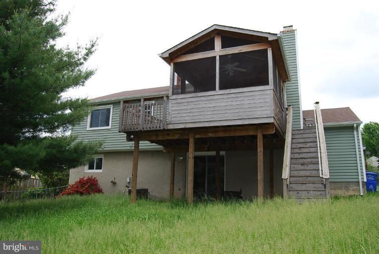 10433 Sweepstakes Road Damascus, MD 20872 - Photo 2 of 15 Exterior (Rear)