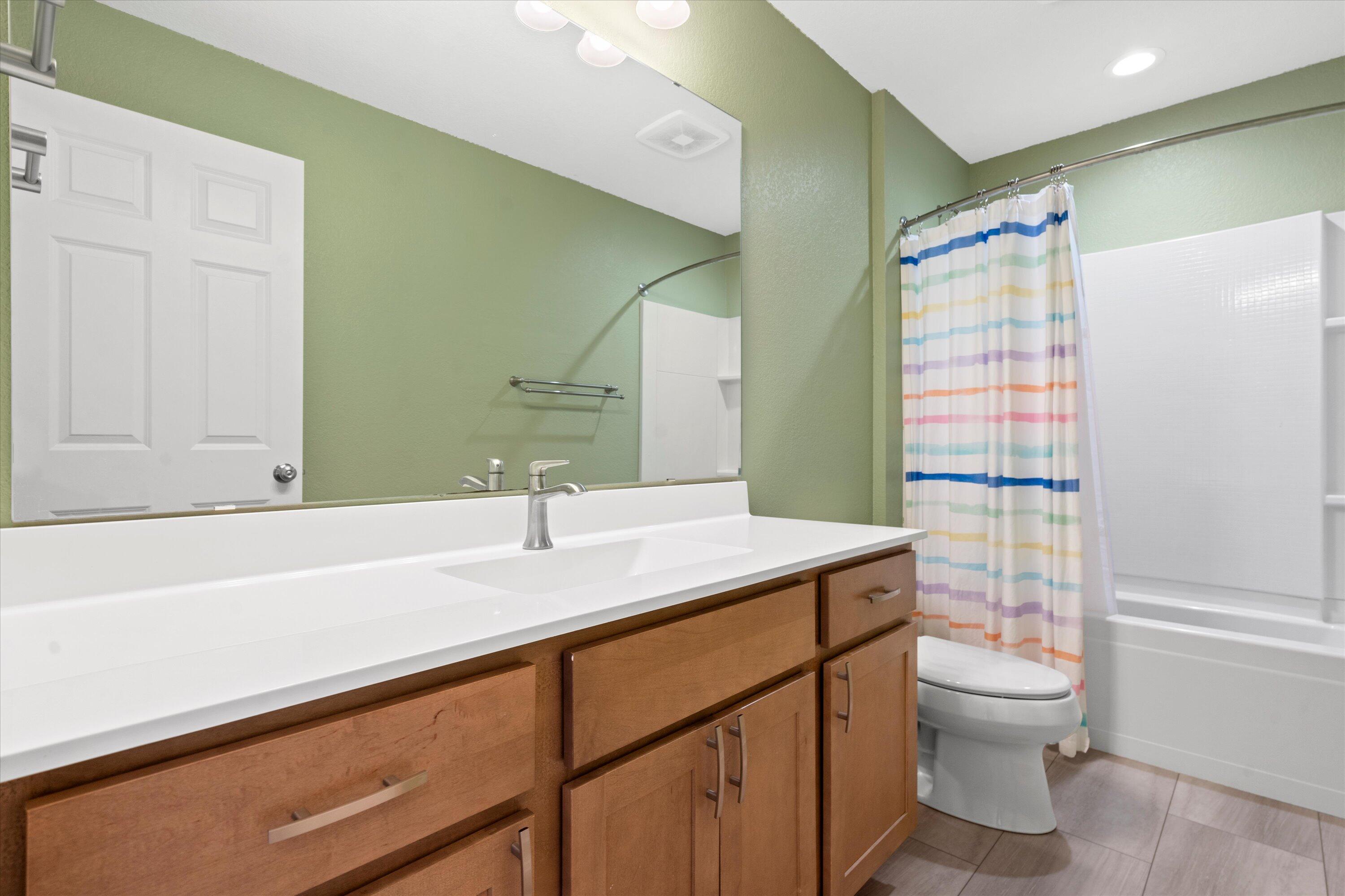 S86-w34804 Knoll Road Eagle, WI 53119 - Photo 32 of 50 Full Bath