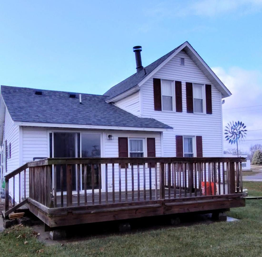 106 South Reed Street Sheffield, IL 61361 - Photo 3 of 19 Gallery Image 3