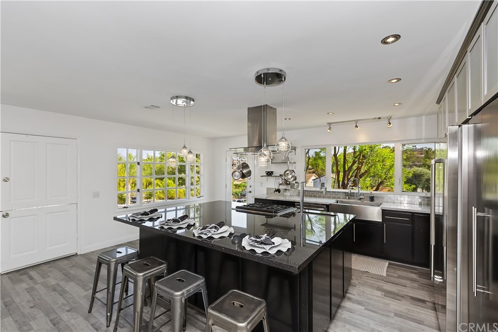 14180 Laurel Drive Riverside, CA 92503 - Photo 13 of 43 Gallery Image 13