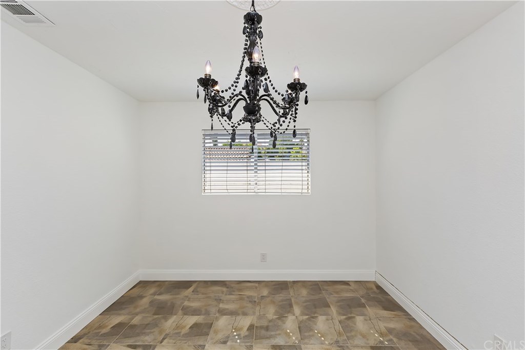 14180 Laurel Drive Riverside, CA 92503 - Photo 27 of 43 Gallery Image 27