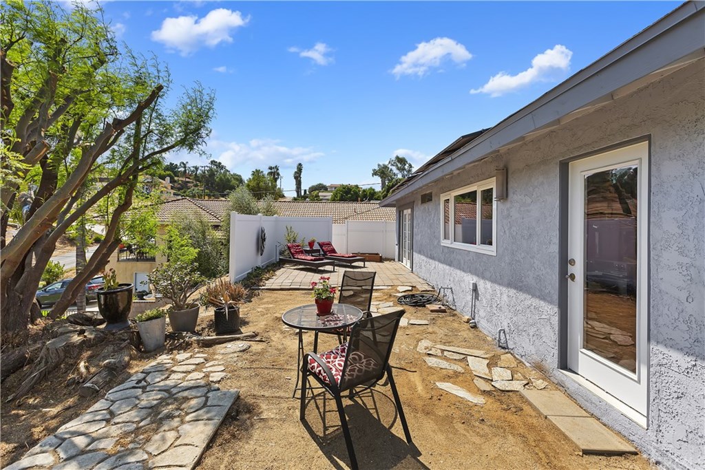 14180 Laurel Drive Riverside, CA 92503 - Photo 37 of 43 Gallery Image 37