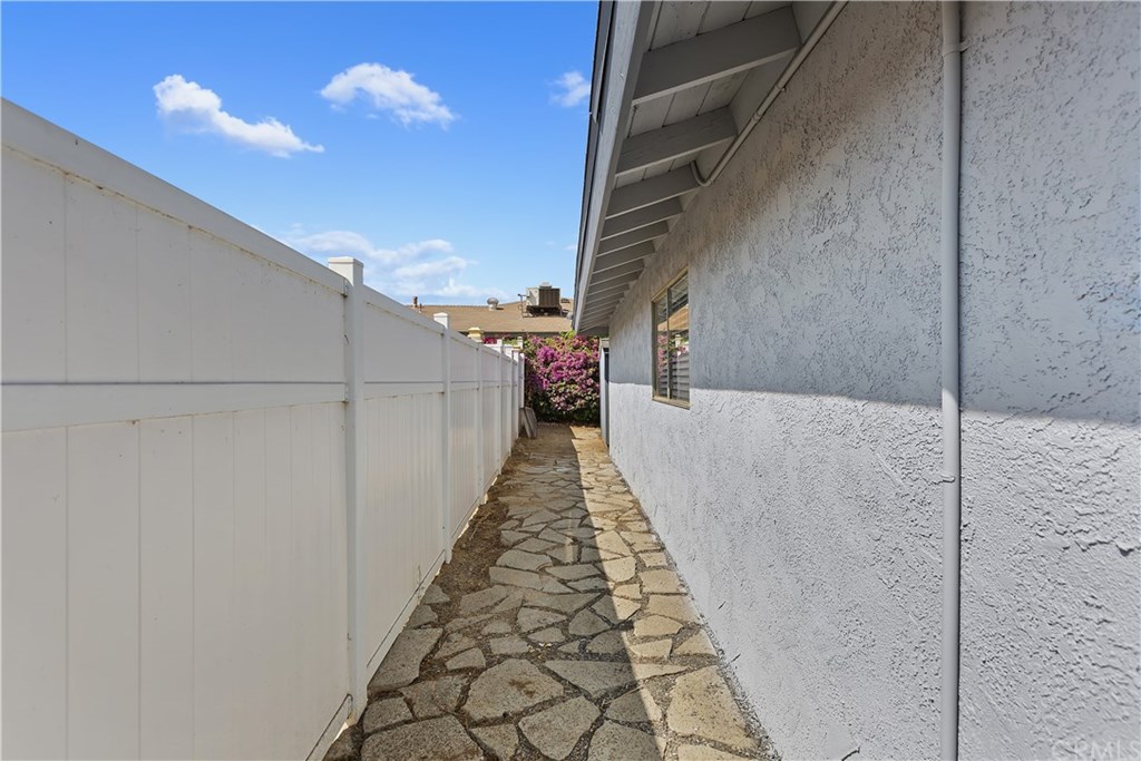 14180 Laurel Drive Riverside, CA 92503 - Photo 42 of 43 Gallery Image 42
